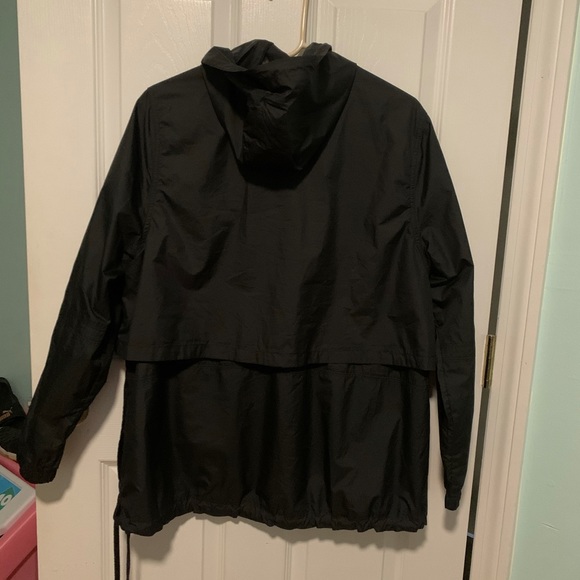 Nike Women’s Black Woven Jacket - Picture 4 of 7